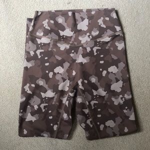 balance athletica (vitality) camo leggings